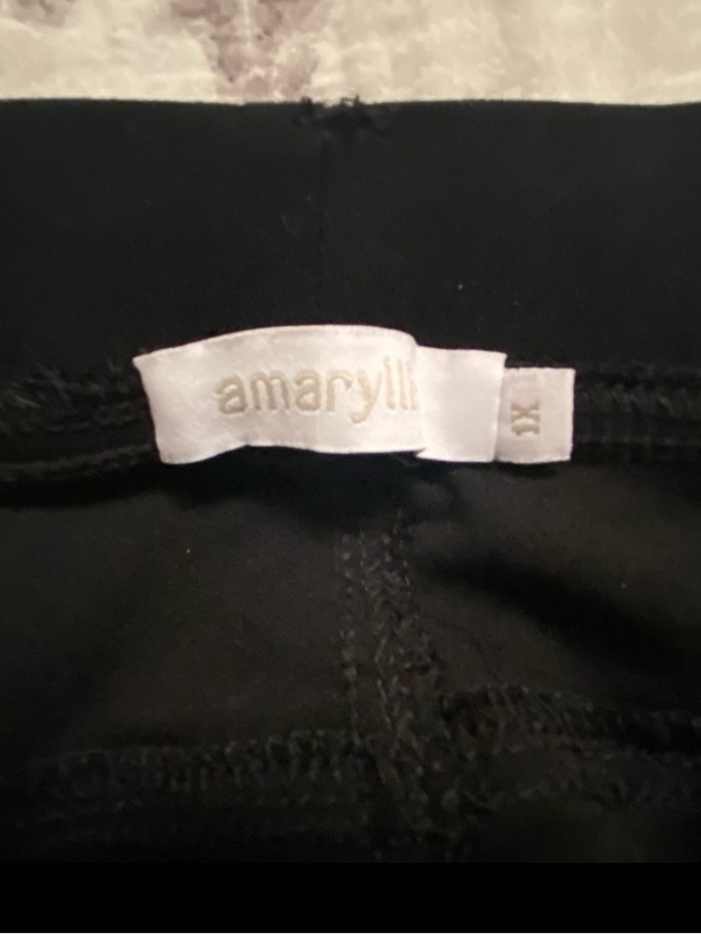 Amaryllis Casual Skinny Stretch Pants - Picture 3 of 8
